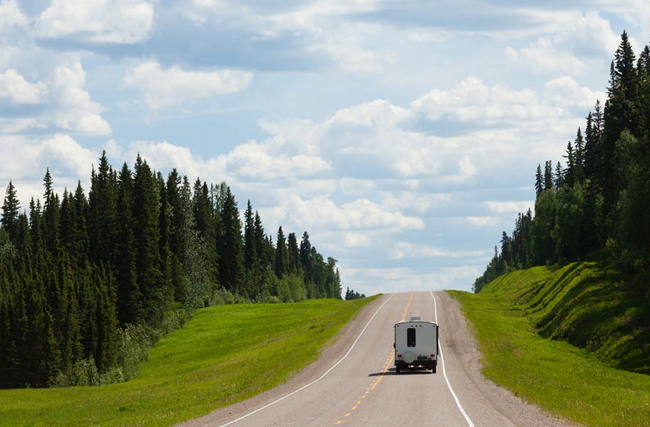 Read more about the article What to See and Do Along the Alaska Highway