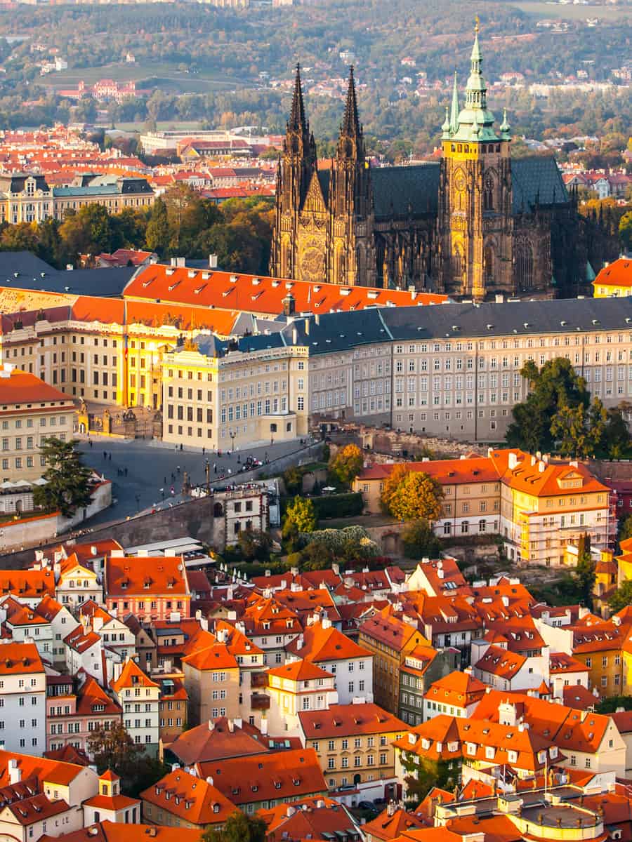 10 Awesome things to do in Prague: Old Town Square in Prague: Prague Castle