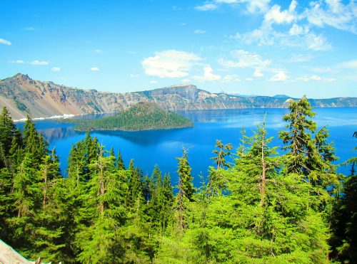 Read more about the article The Ultimate Crater Lake Road Trip Plan