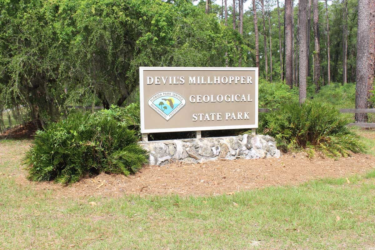 Devil's Millhopper Geological State Park, signage
