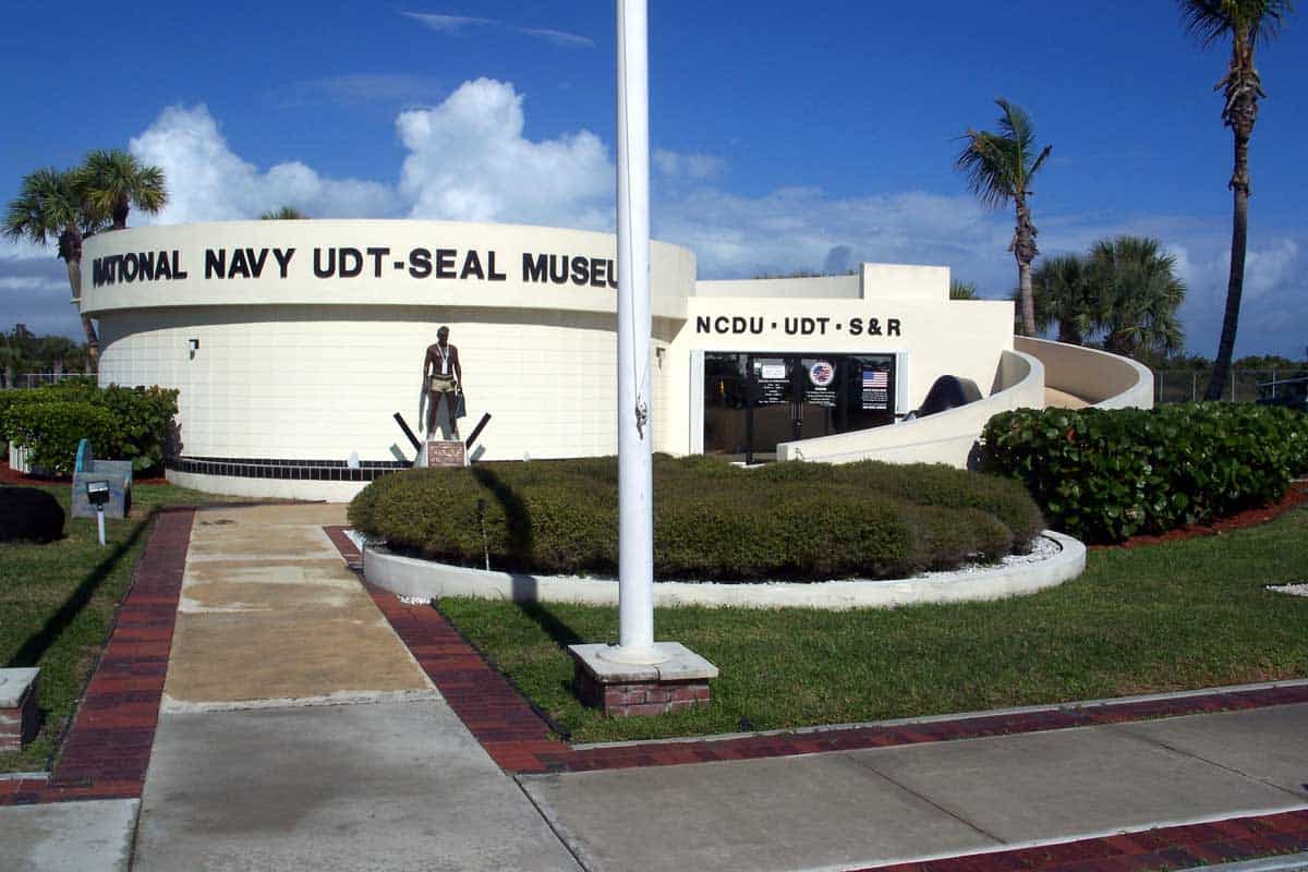 Front view of the building of Fort Pierce Navy Seal Museum