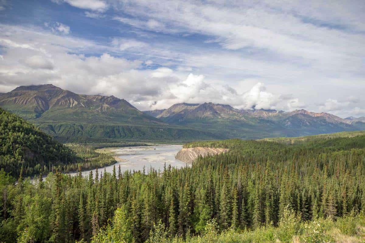 Views from Glenn Hwy between Palmer and Glenallen, Alaska