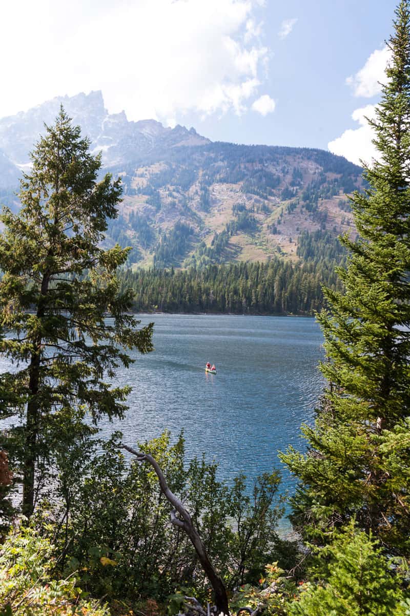 Beautiful-lake-Tahoe-in-Sierra-Nevada-of-United-States