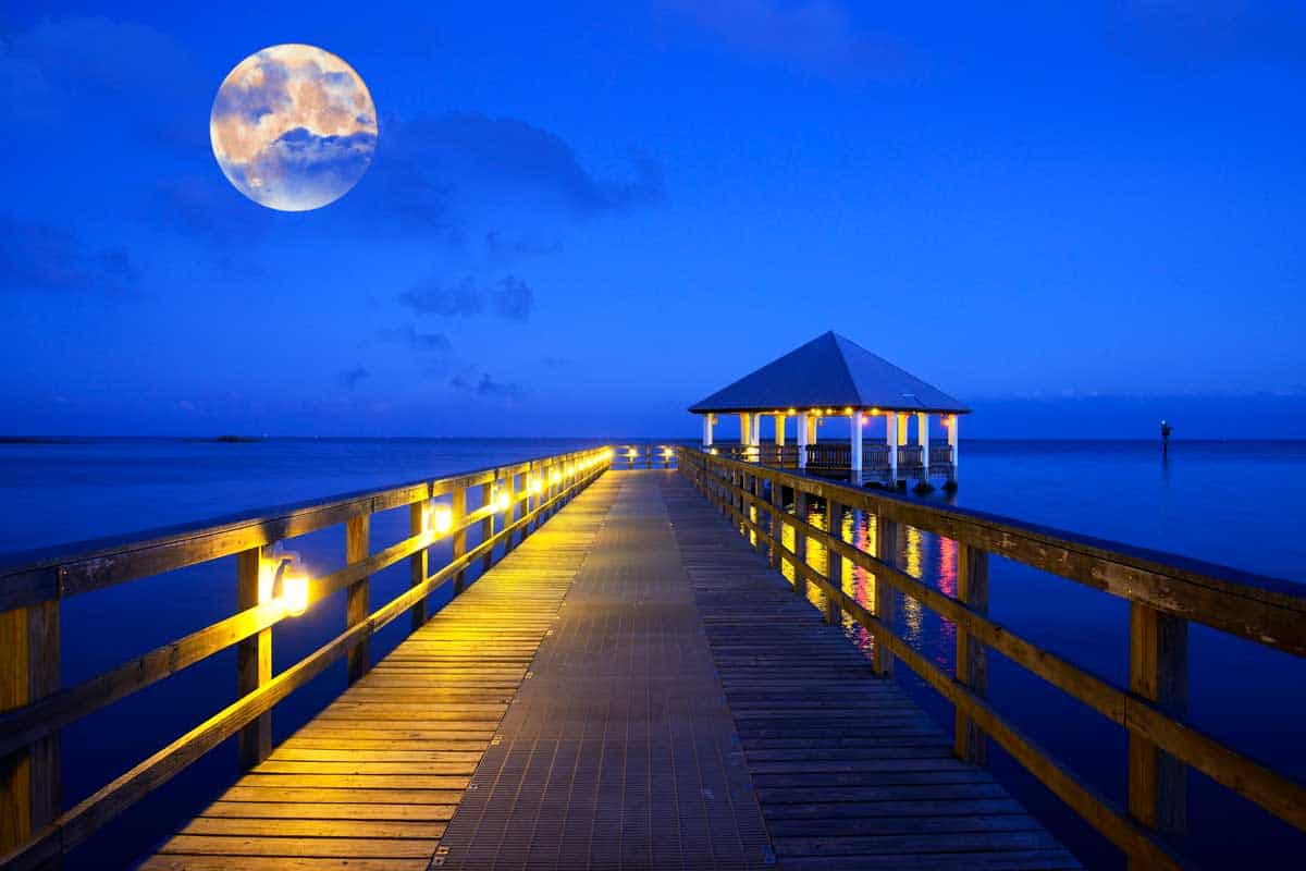Full moon at Key Largo, Florida
