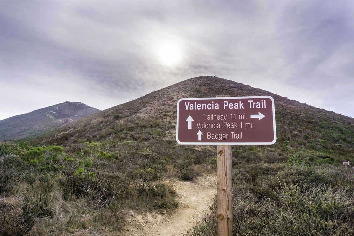 Sign in Montana de Oro State Park on the trail to Valencia Peak, Morro Bay, California
