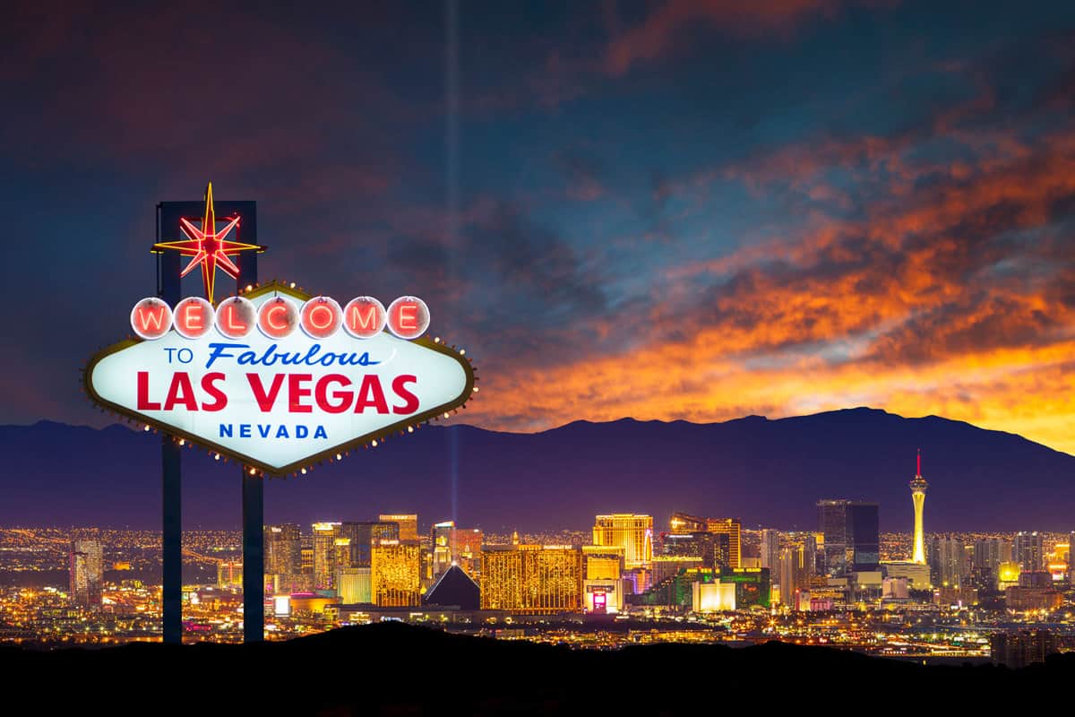 Read more about the article Should You Stay On The Strip In Vegas? [Advantages And Disadvantages]