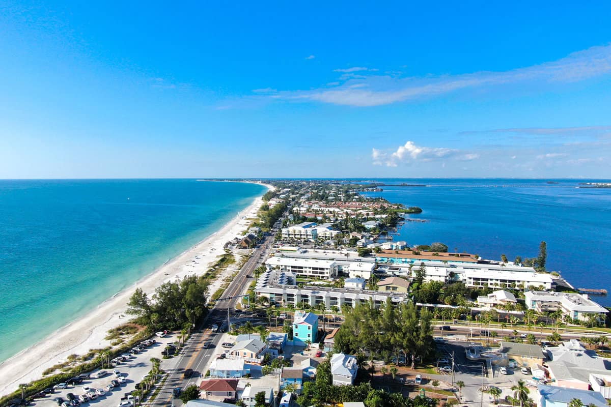 The gorgeous blue waters and skies of Anna Maria Island in Florida