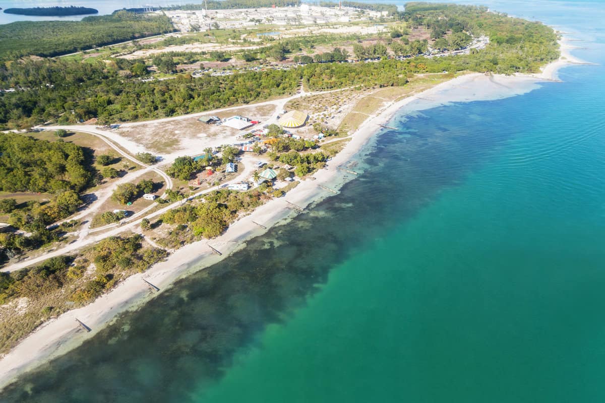 Florida, USA, Key Biscayne National Park and the beach, aerial view