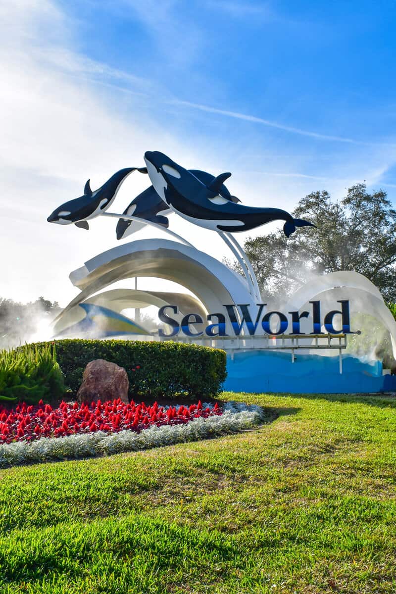 Panoramic view of Seaworld sign in International Drive area