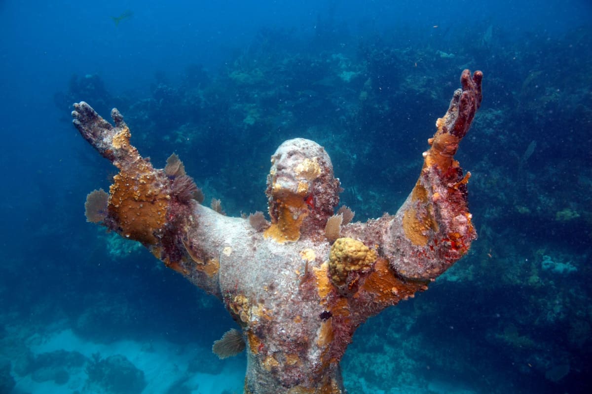 sunken Jesus statue