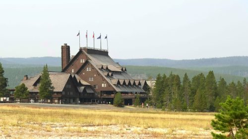 The famous Old Faithful Inn in Yellowstone National Park, A Culinary Journey 5 Best Places to Eat Near Yellowstone - 1600x900