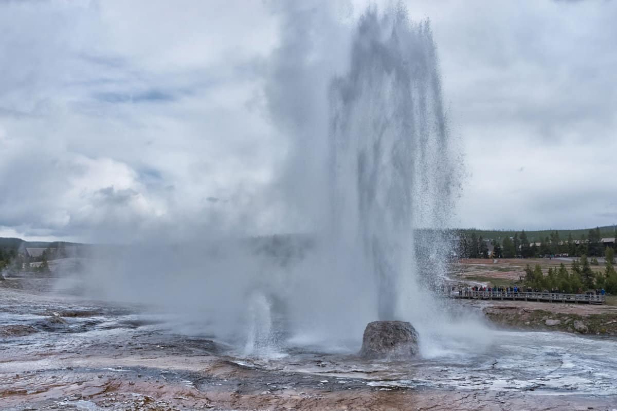 Huge water coming out from Beehive Geyser
