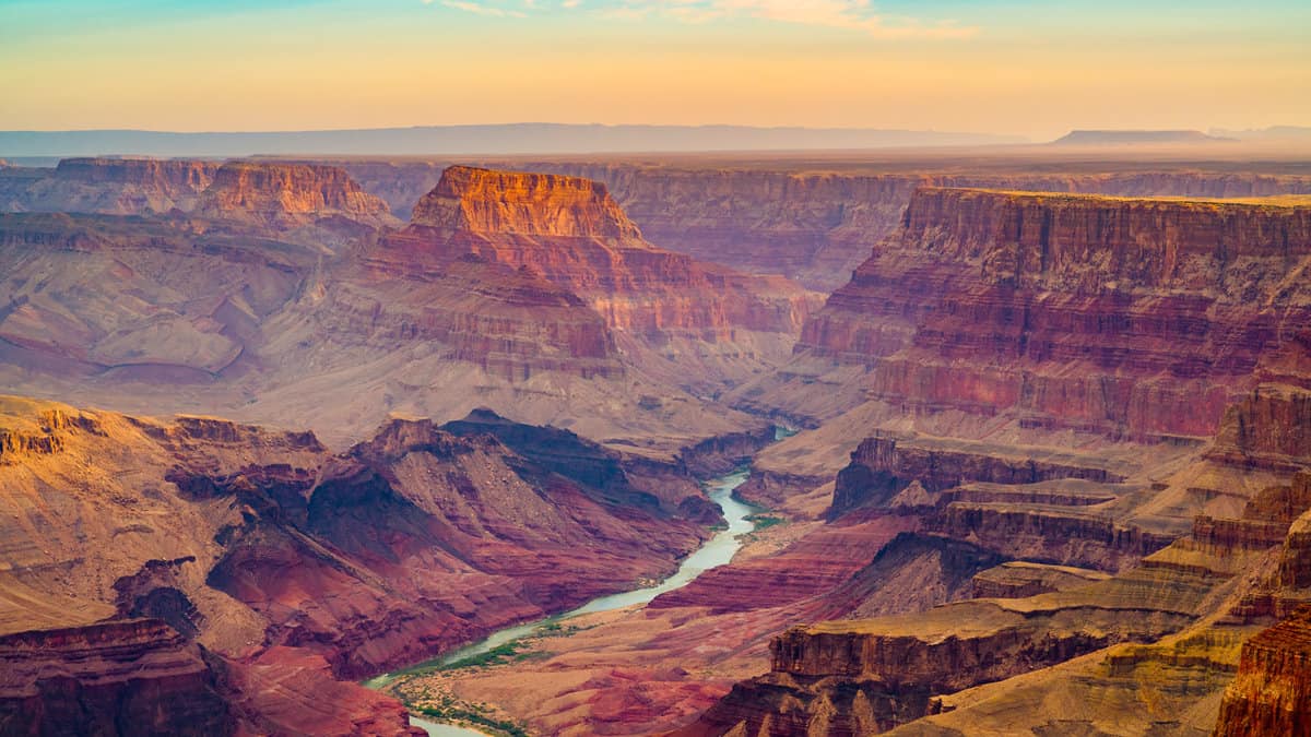 Grand Canyon, Arizona, USA at dawn from the south rim1600x900