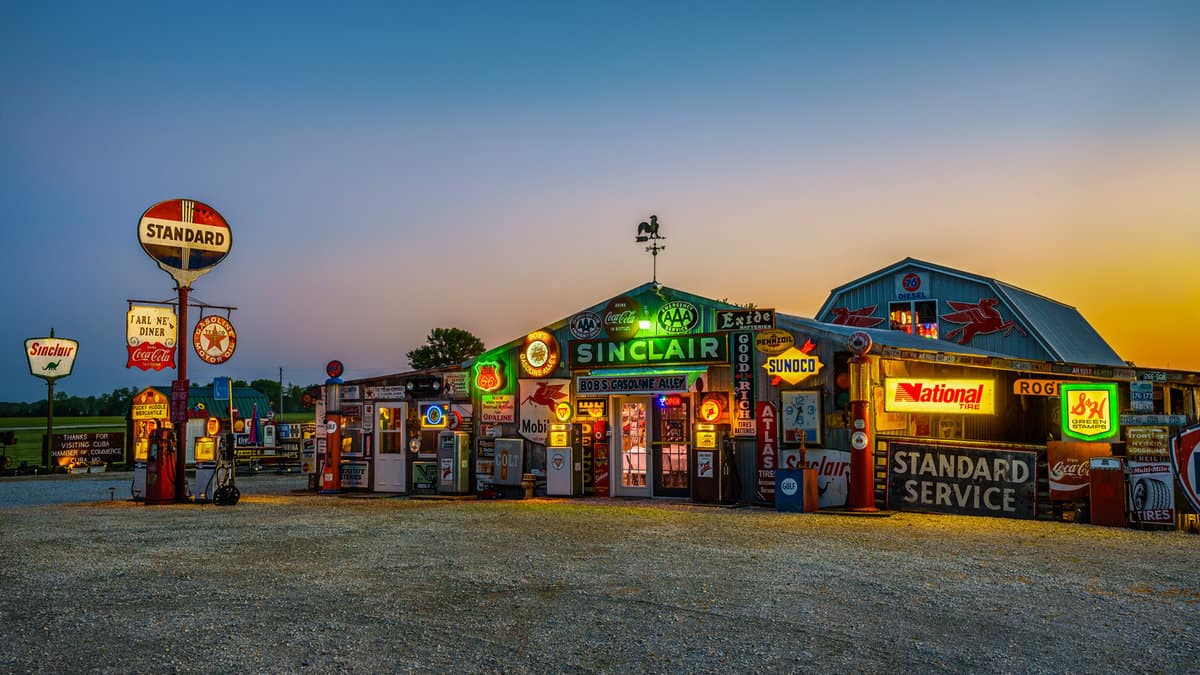 Bob's Gasoline Alley on historic Route 66 in Cuba. It is is an outdoor and indoor collection of over 300 service station signs and other vintage advertisements 1600x900