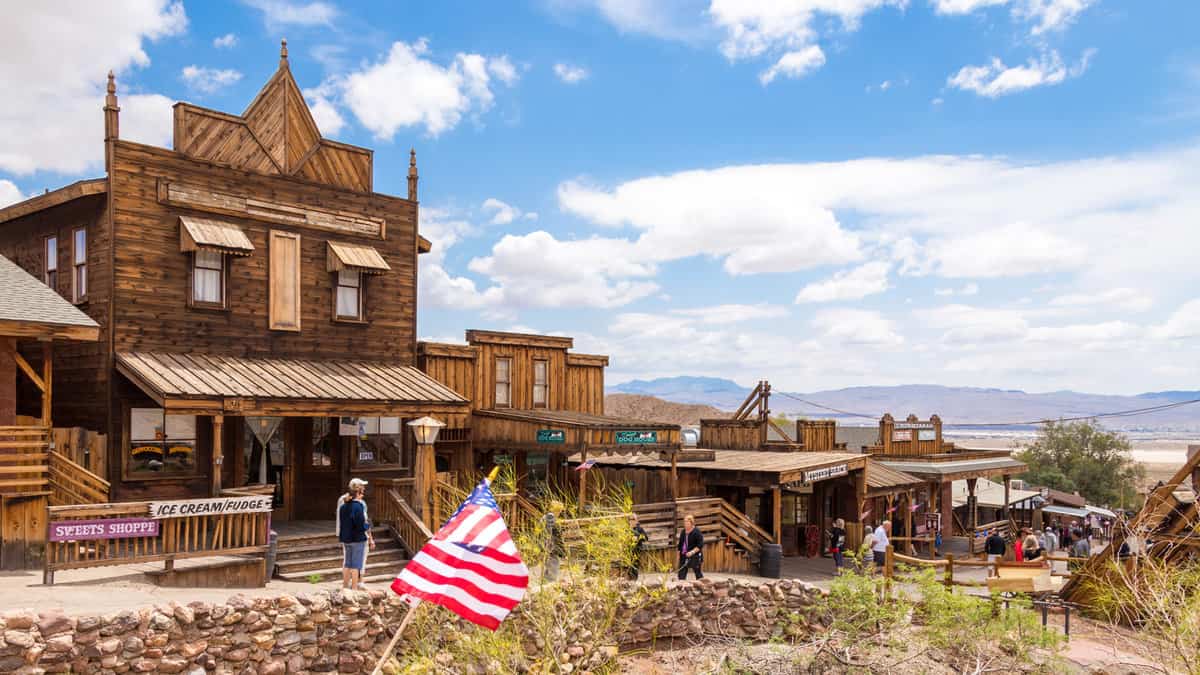 Calico is a ghost town in San Bernardino County, California, United States. Was founded in 1881 as a silver mining town. Now it is a county park.