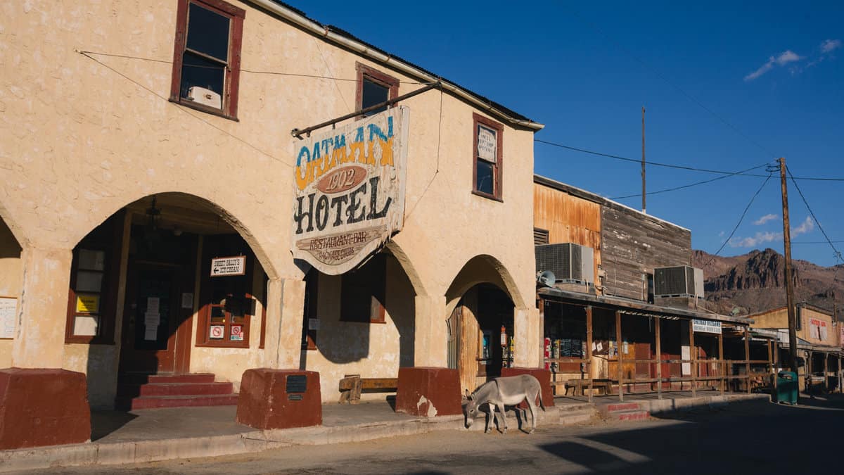 The historic Oatman Hotel from 1902, on Route 66