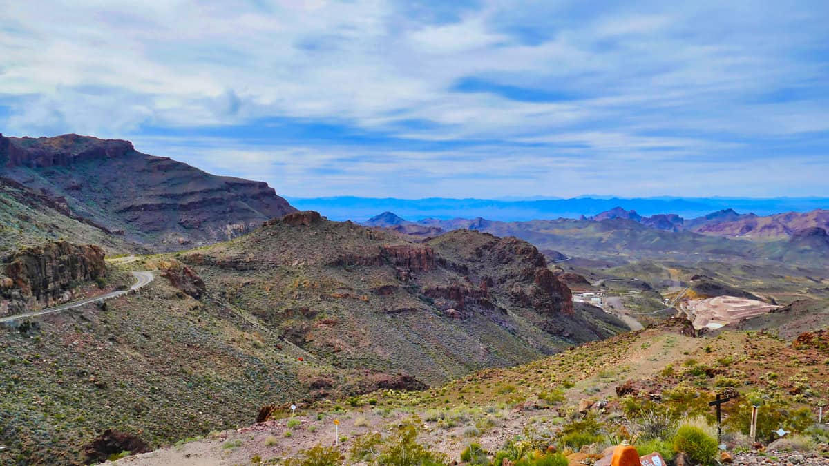 View from the Sitgreaves Pass in the Black Mountains, on the Oatman Highway between Kingman and Oatman, Arizona, USA