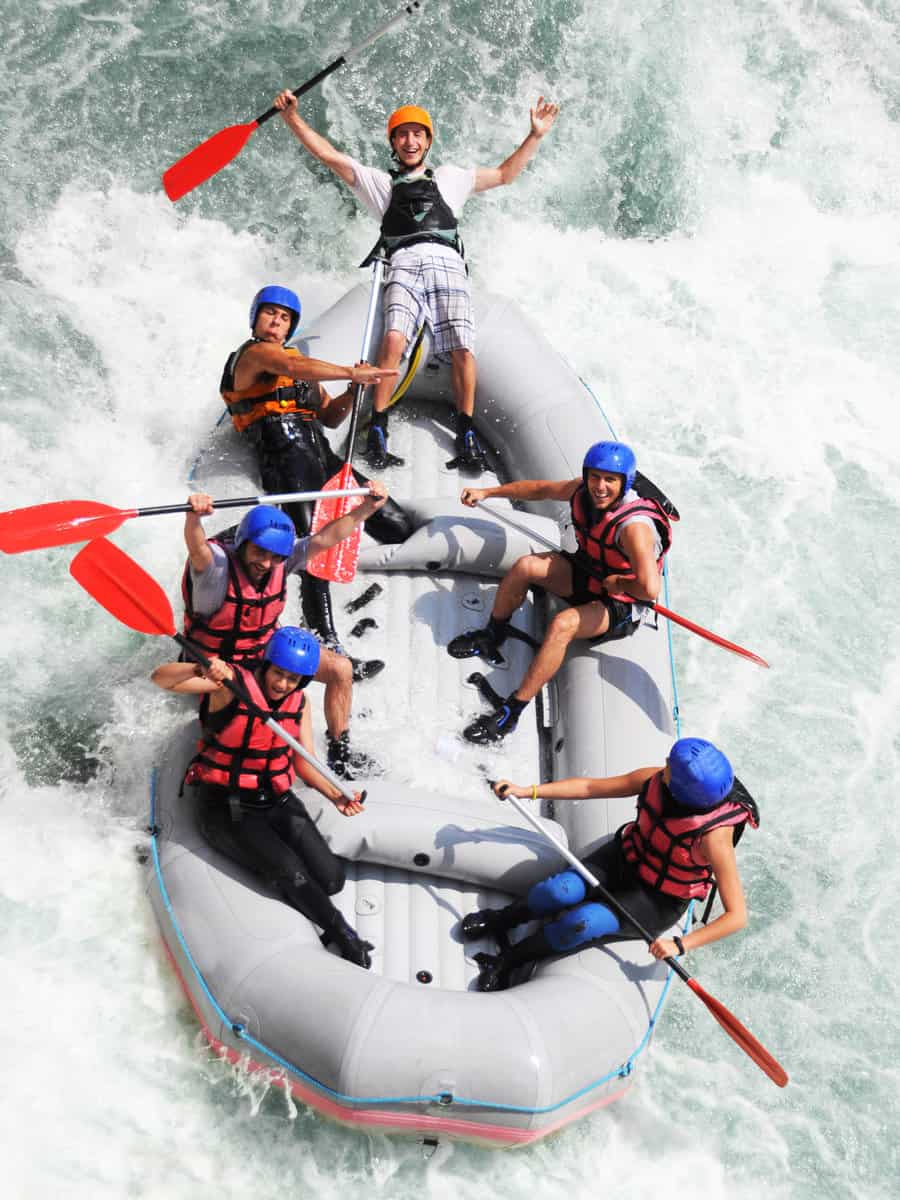 White water Rafting as extreme and fun sport