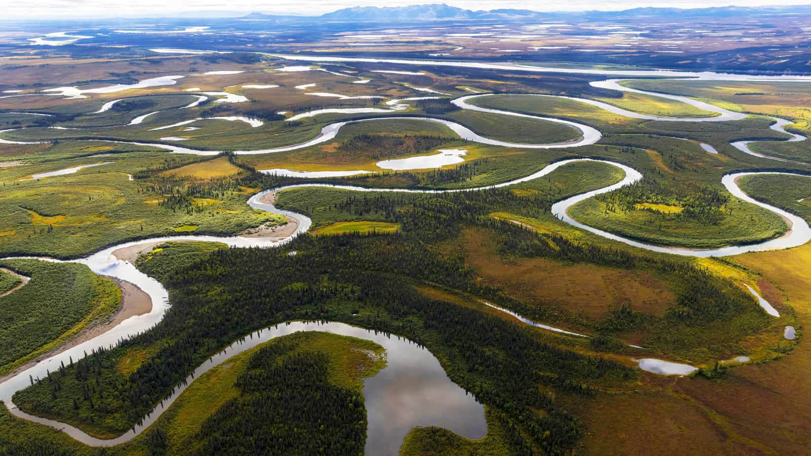 Beautiful aerial landscape of Kobuk Valley National Park in the arctic of Alaska 1600x900