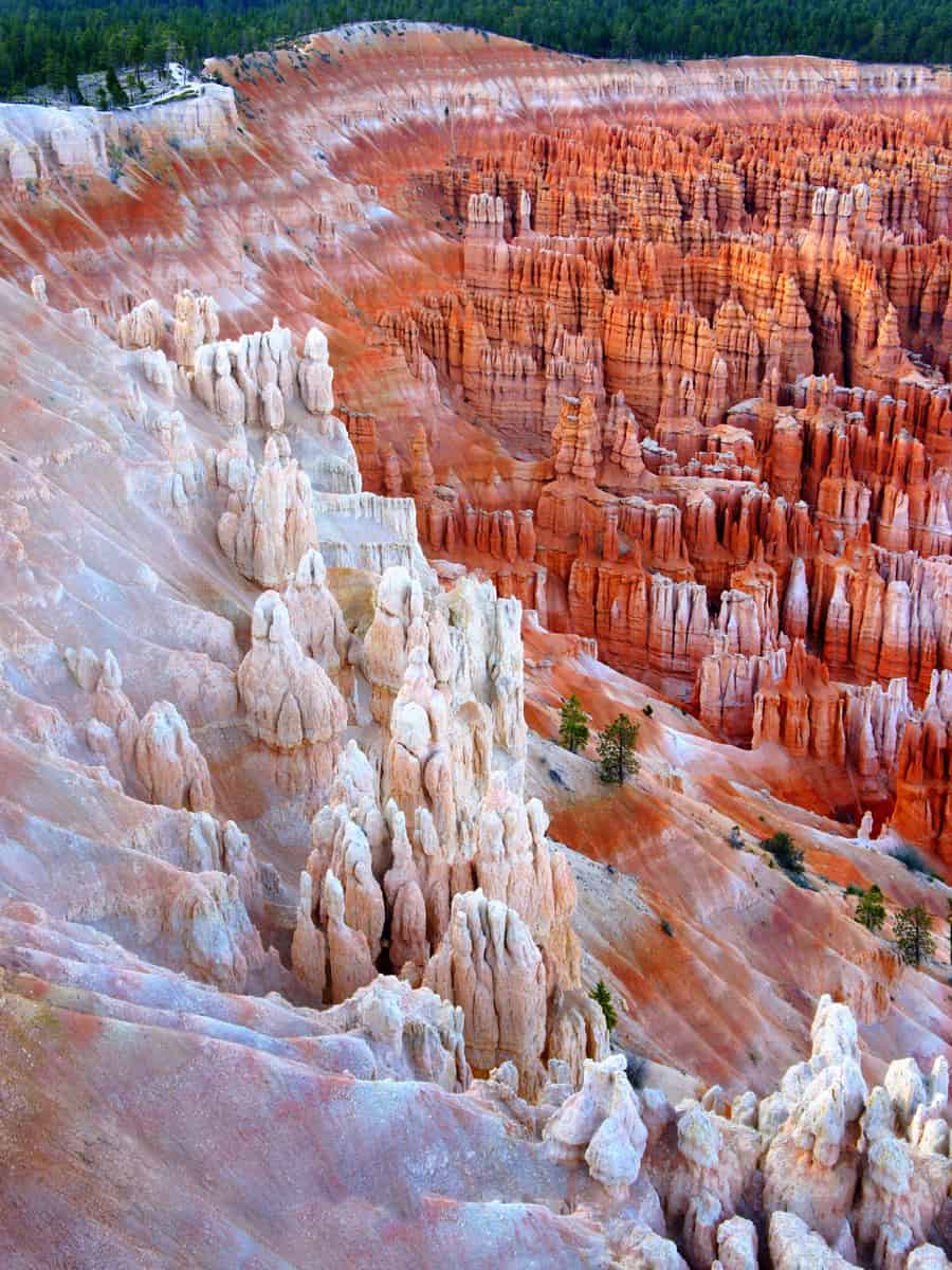 Bryce canyon amazing rocks landscape.