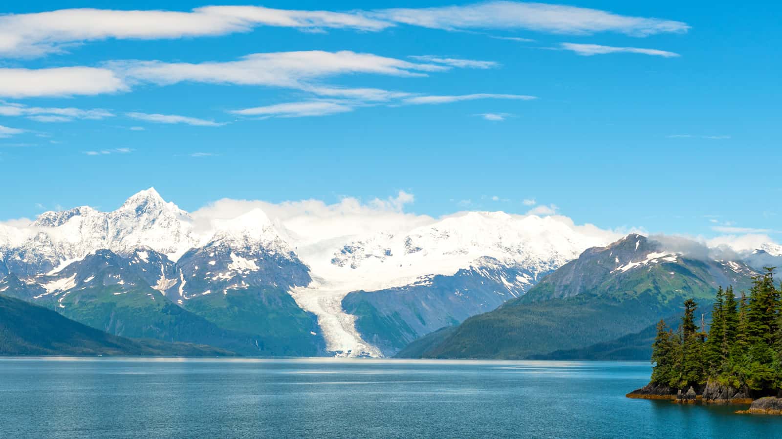 Alaska-prince-william-sound-glacier-cruise-huge-panorama-view-1600x900