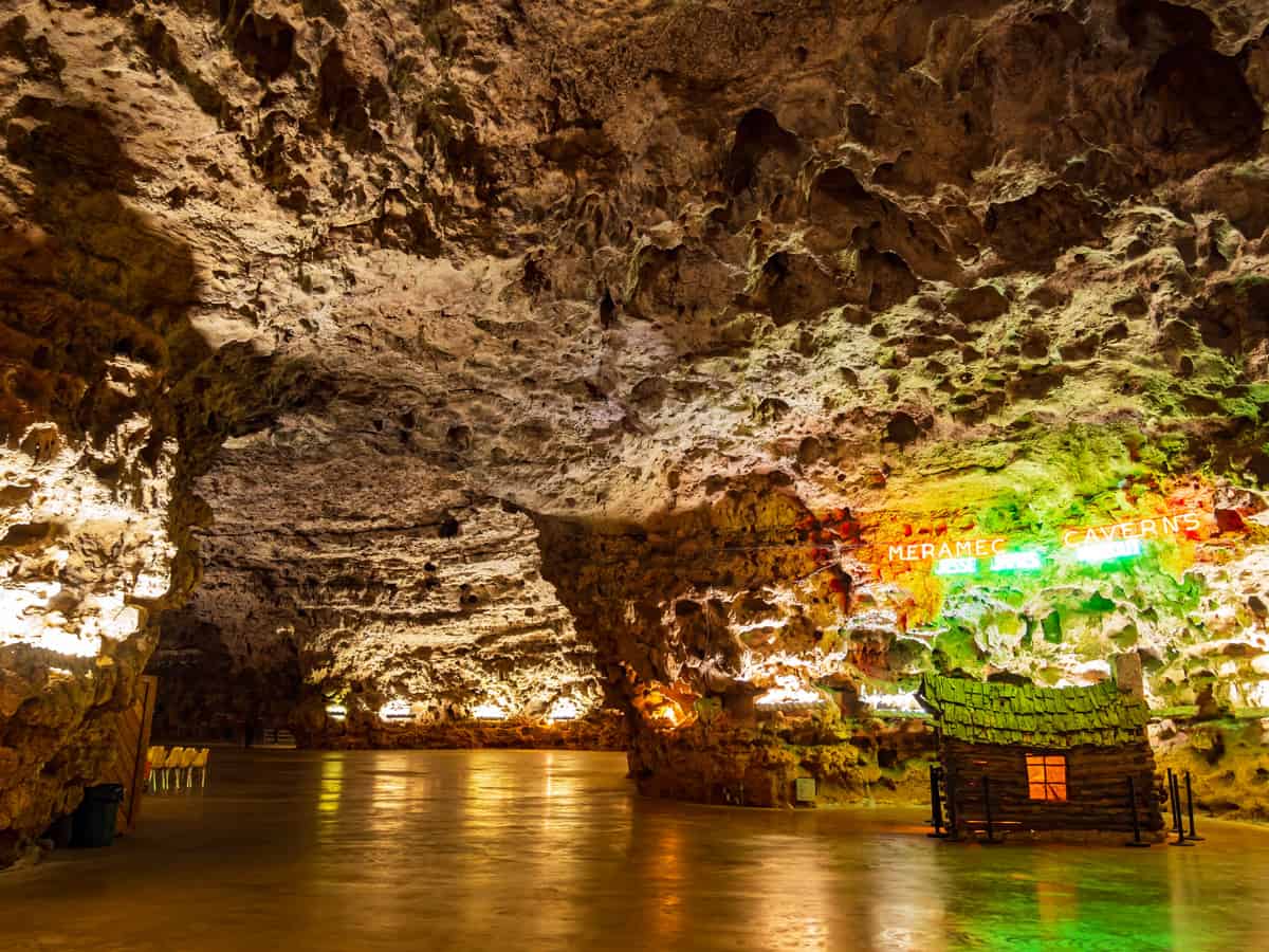 Meramec Caverns, Missouri